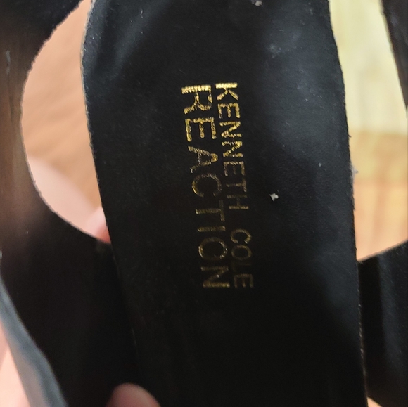 Kenneth Cole black leather high heel sandals - Picture 5 of 7